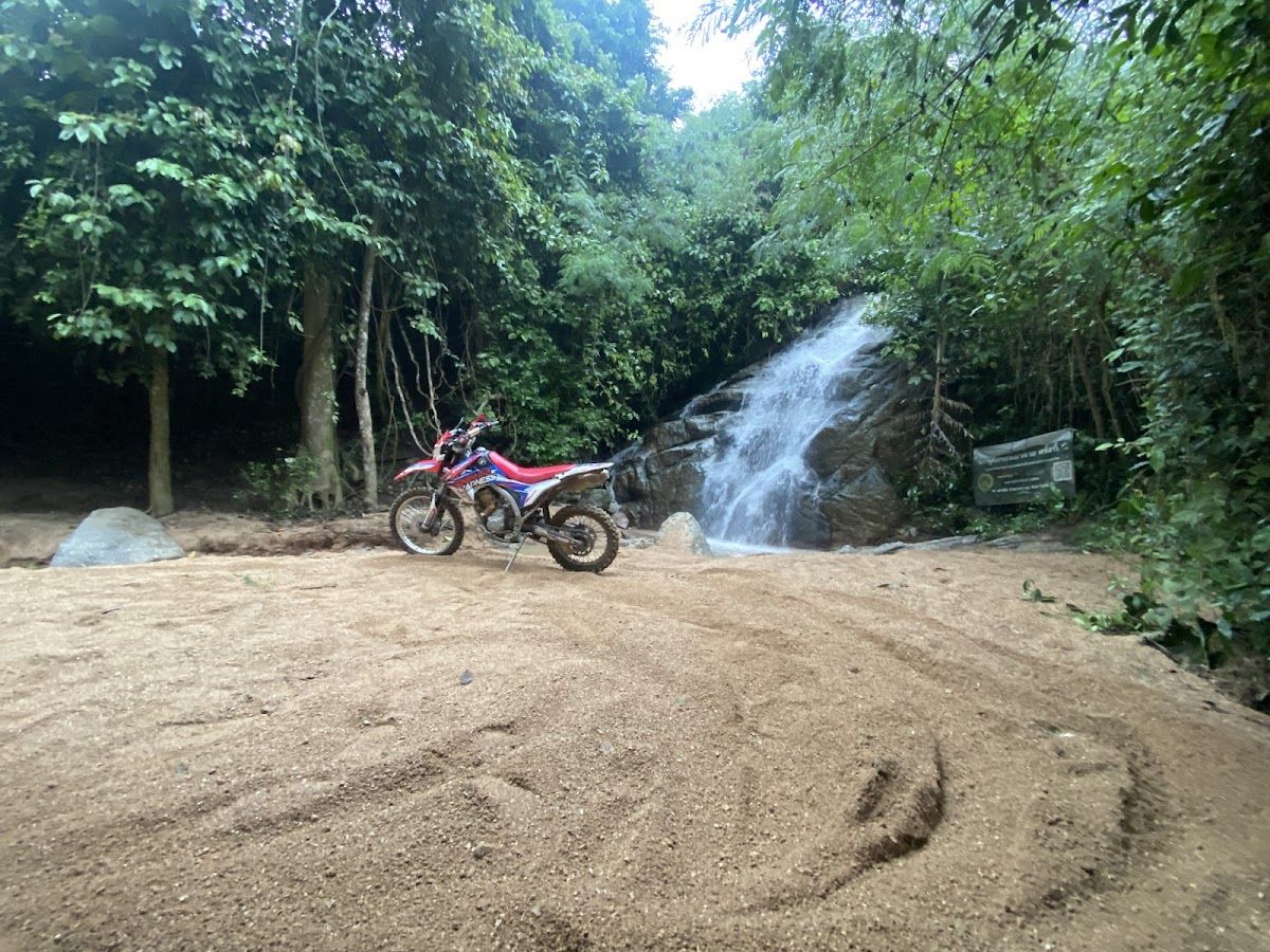 ENDURO MADNESS DIRT BIKE TOURS PATTAYA THAILAND photo 4