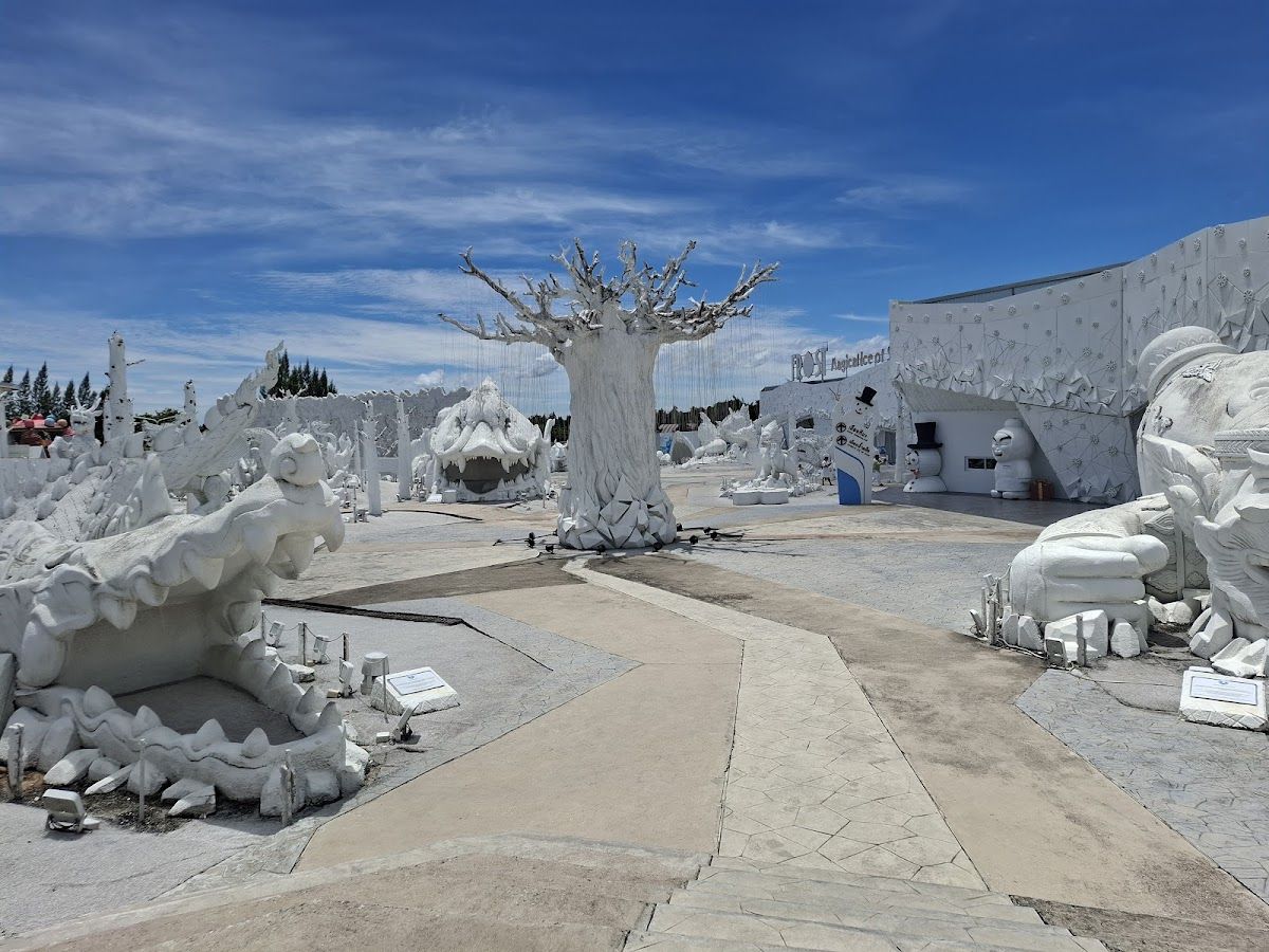 FROST Magical Ice of Siam photo 4