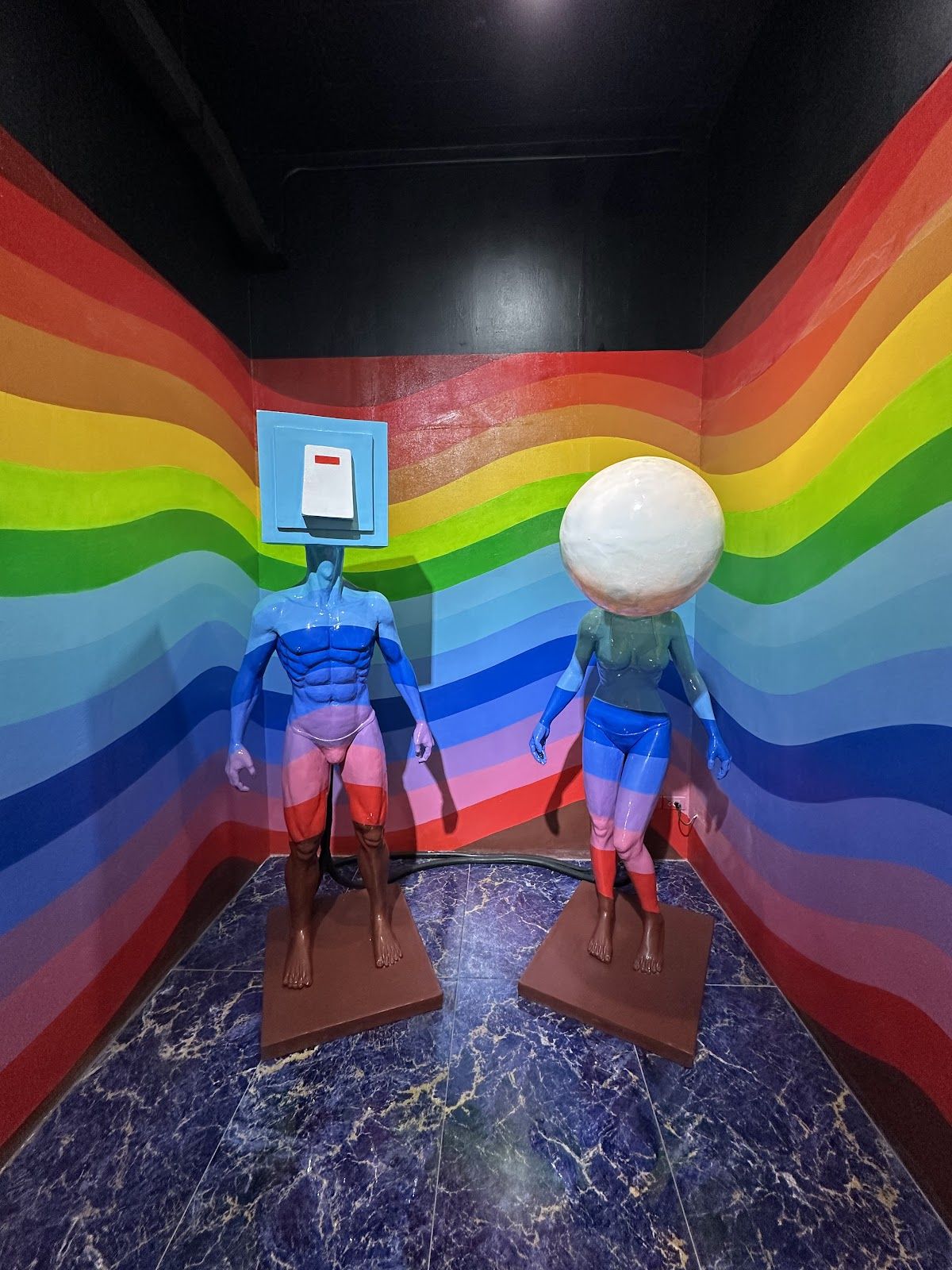 Love In Museum photo 3