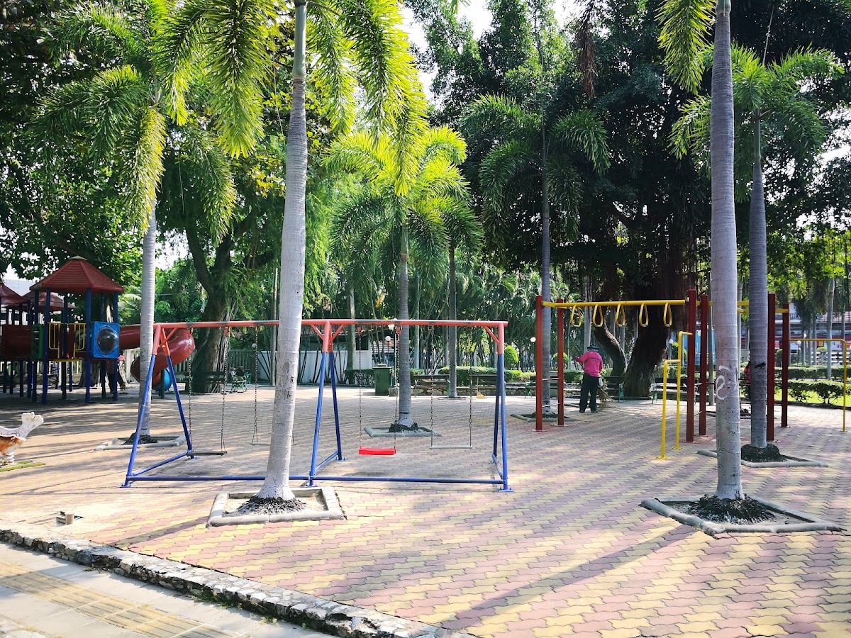 Naklua Chalermprakiat Park, Pattaya