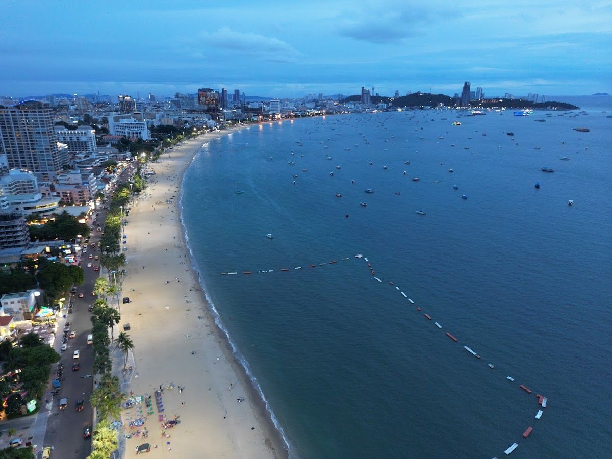 North Pattaya Beach photo 2
