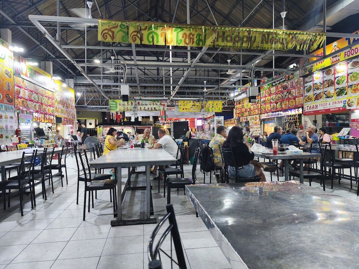 Pattaya Klang Market photo 2
