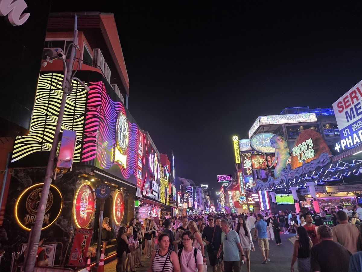 Pattaya Walking Street photo 3