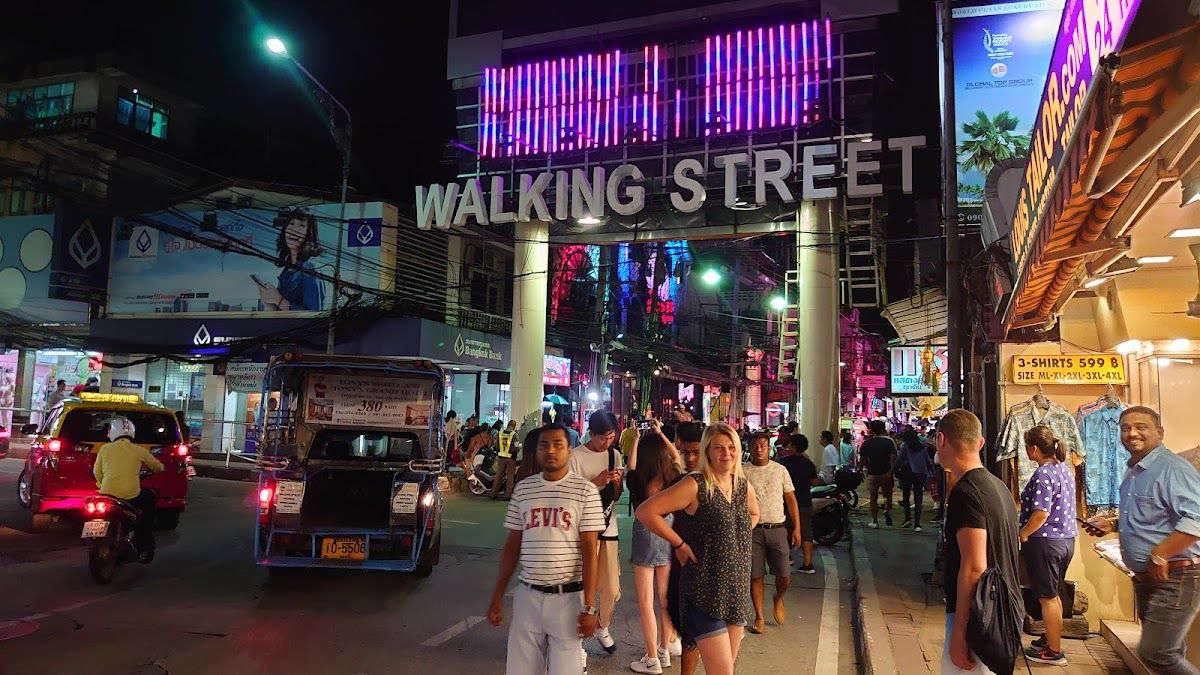 Pattaya Walking Street photo 4