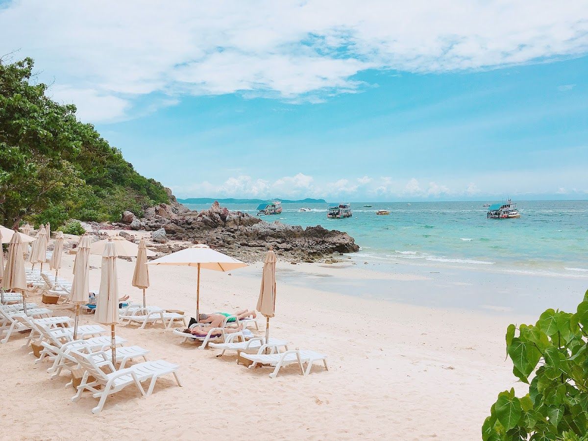 Ta Yai Beach ( หาดตายาย ) photo 3