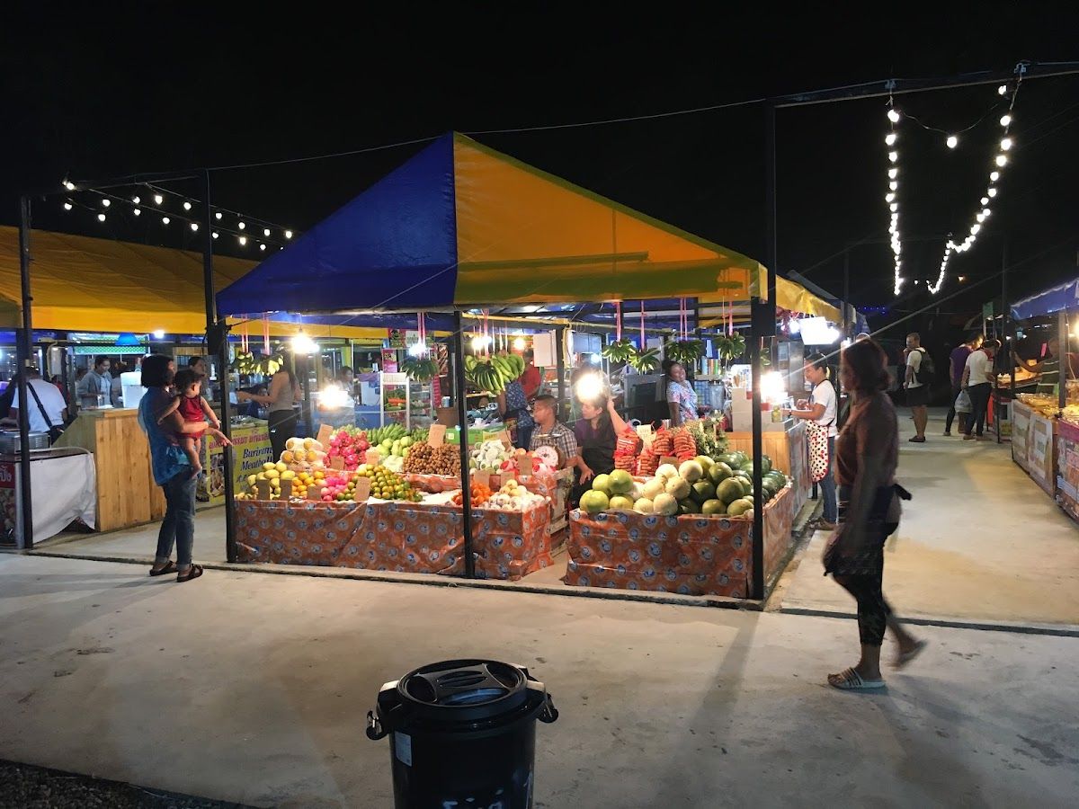 Talad Tote Night Market photo 3