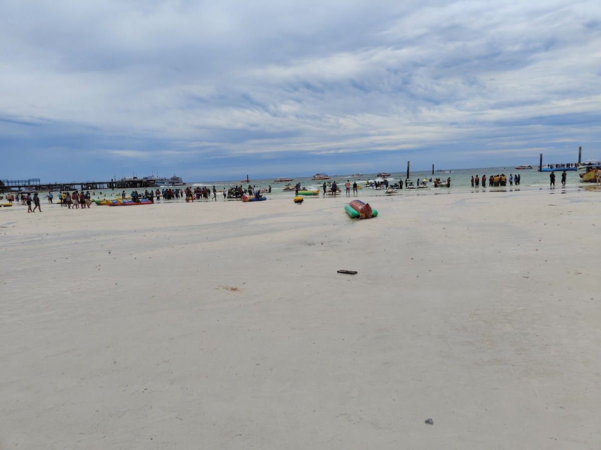 Tawaen Beach photo 2