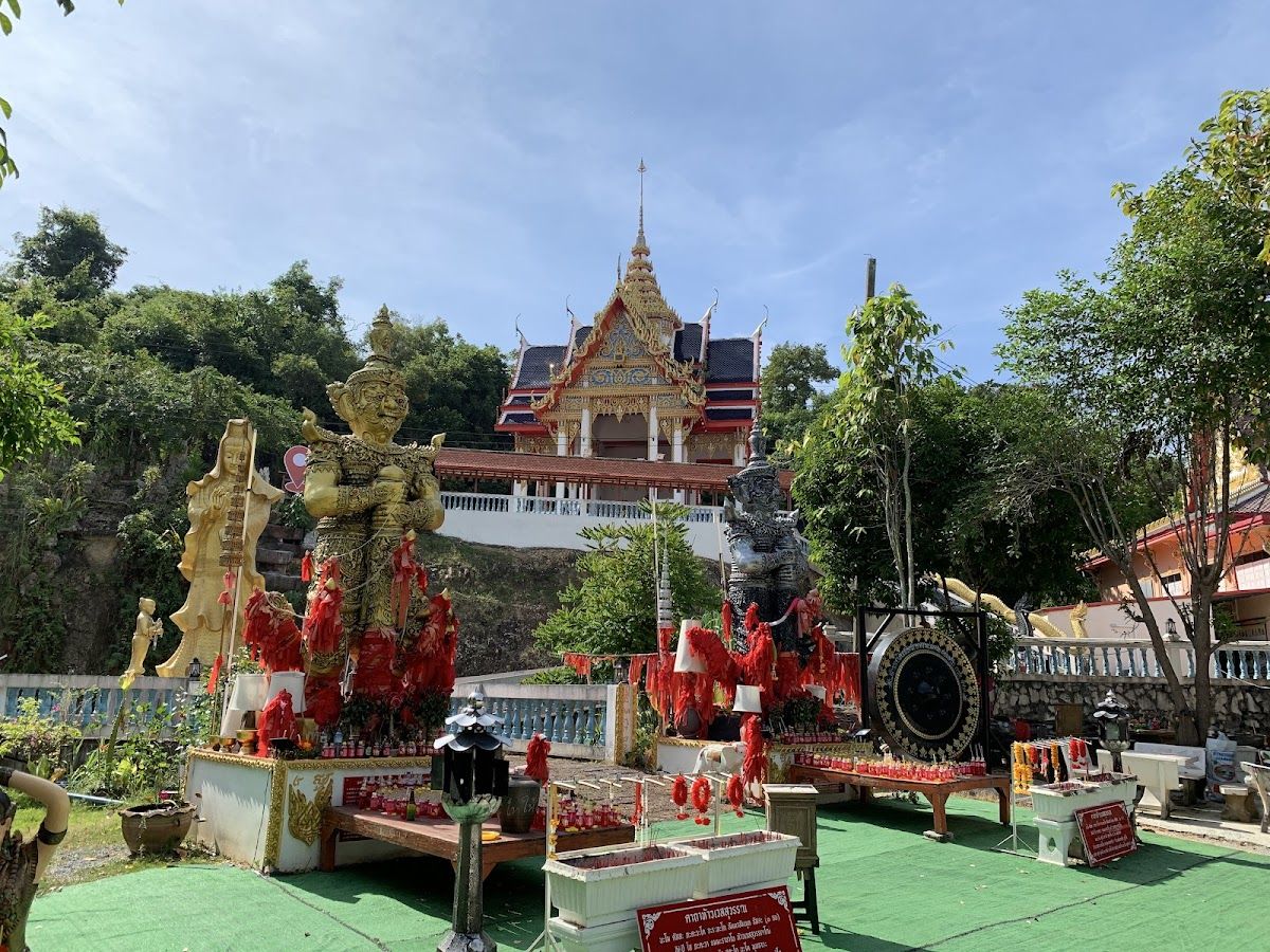 Wat Khao Puthong Pattaya photo 3