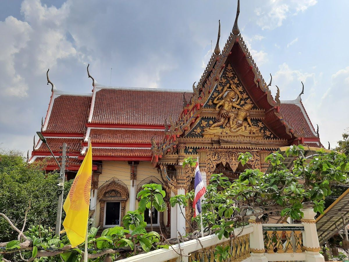 Wat Sattahip (Wat Luang Pho Yi) photo 2