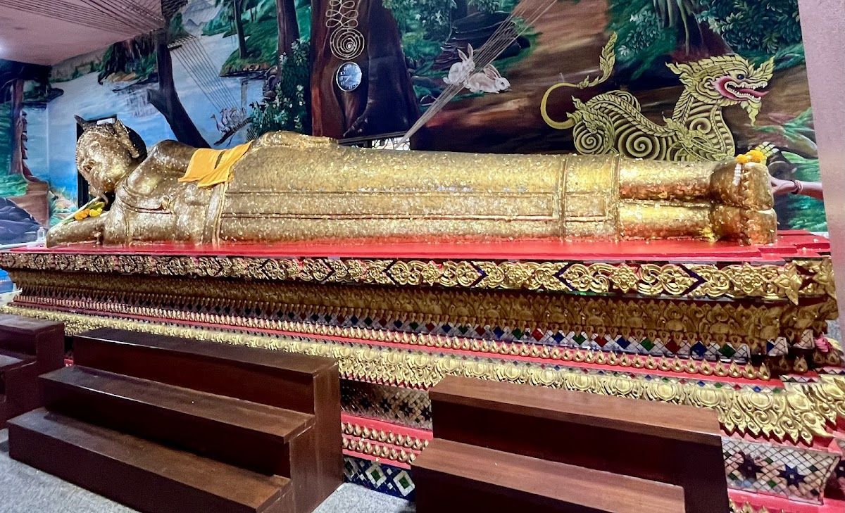 Wat Suttawas photo 4