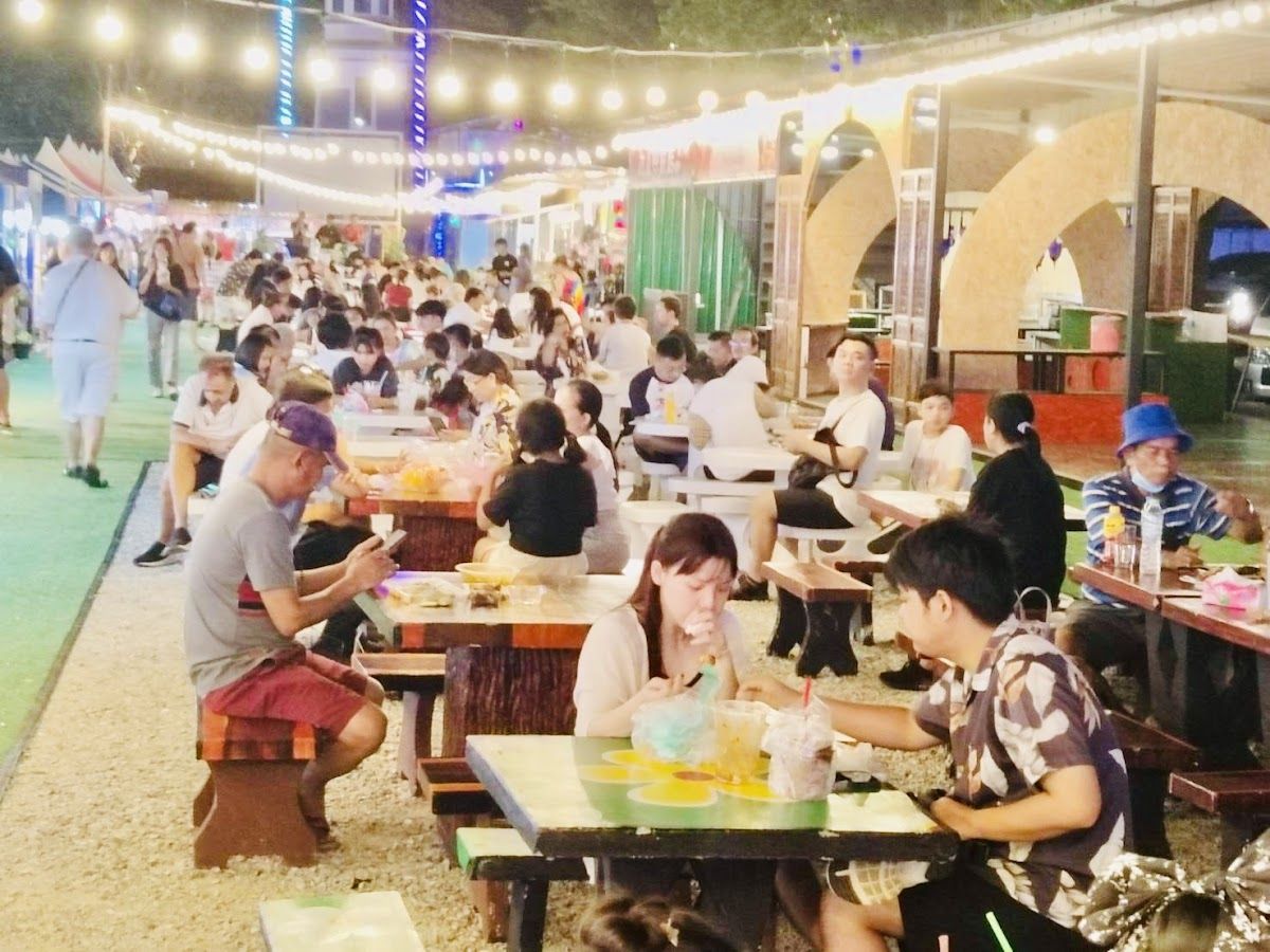 Yai Mak Market photo 2