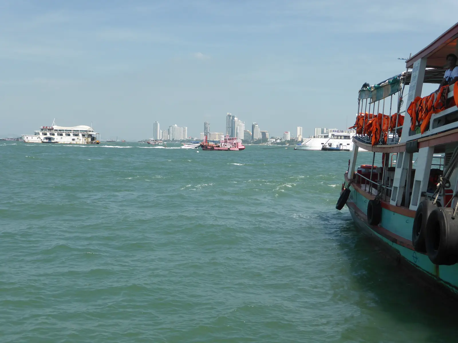 The ferry between Pattaya and Koh Larn