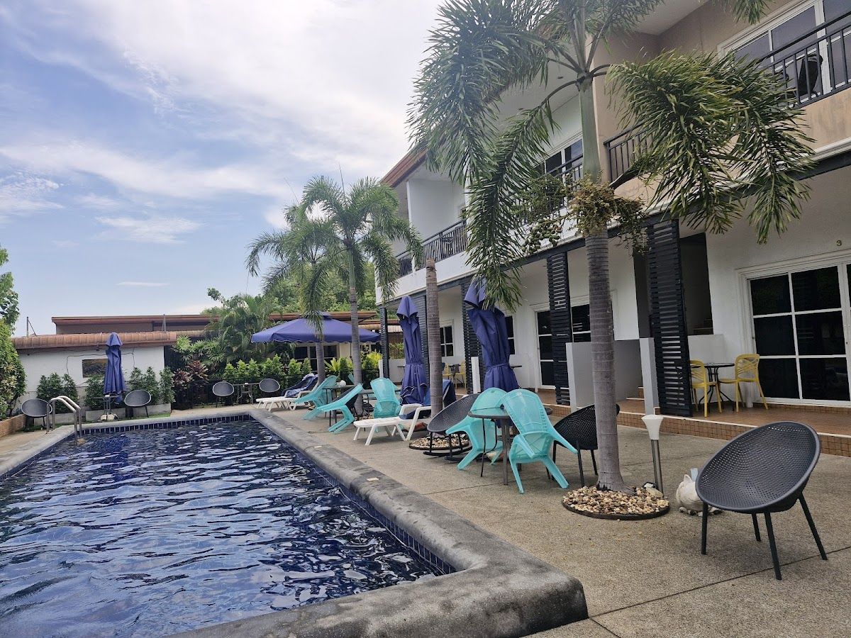 4 Palms Resort exterior in Bang Saray