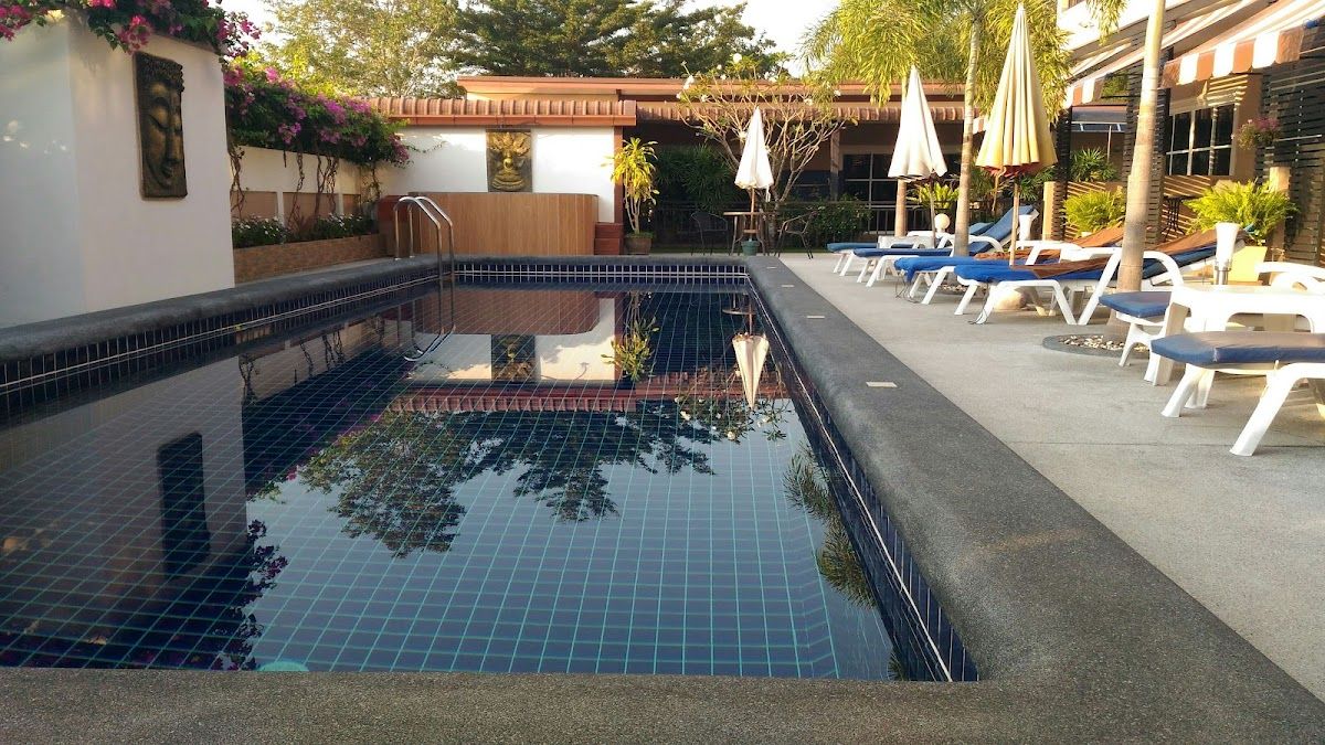 4 Palms Resort facilities in Bang Saray
