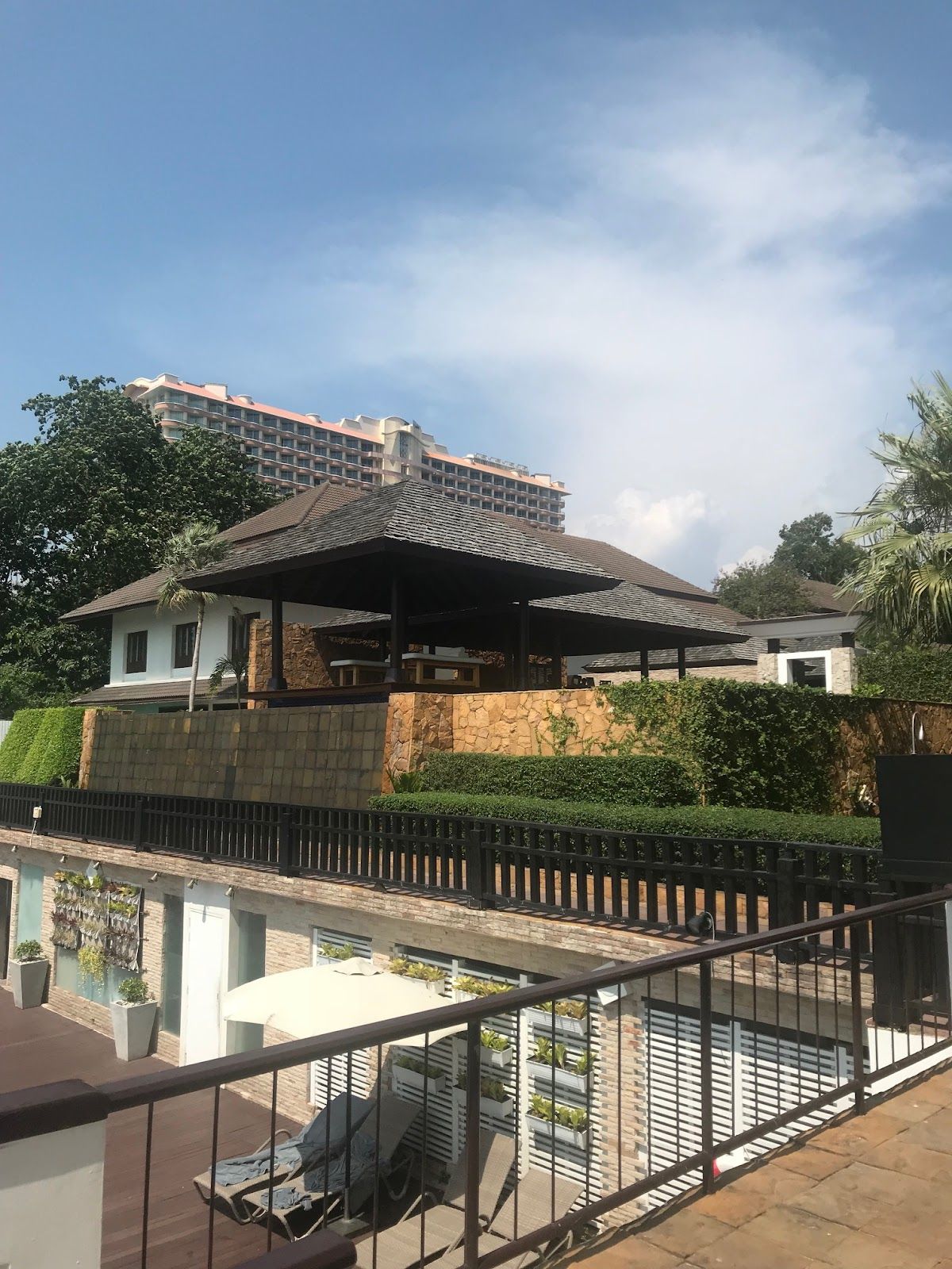 Aisawan Resort Naklua facilities in Naklua