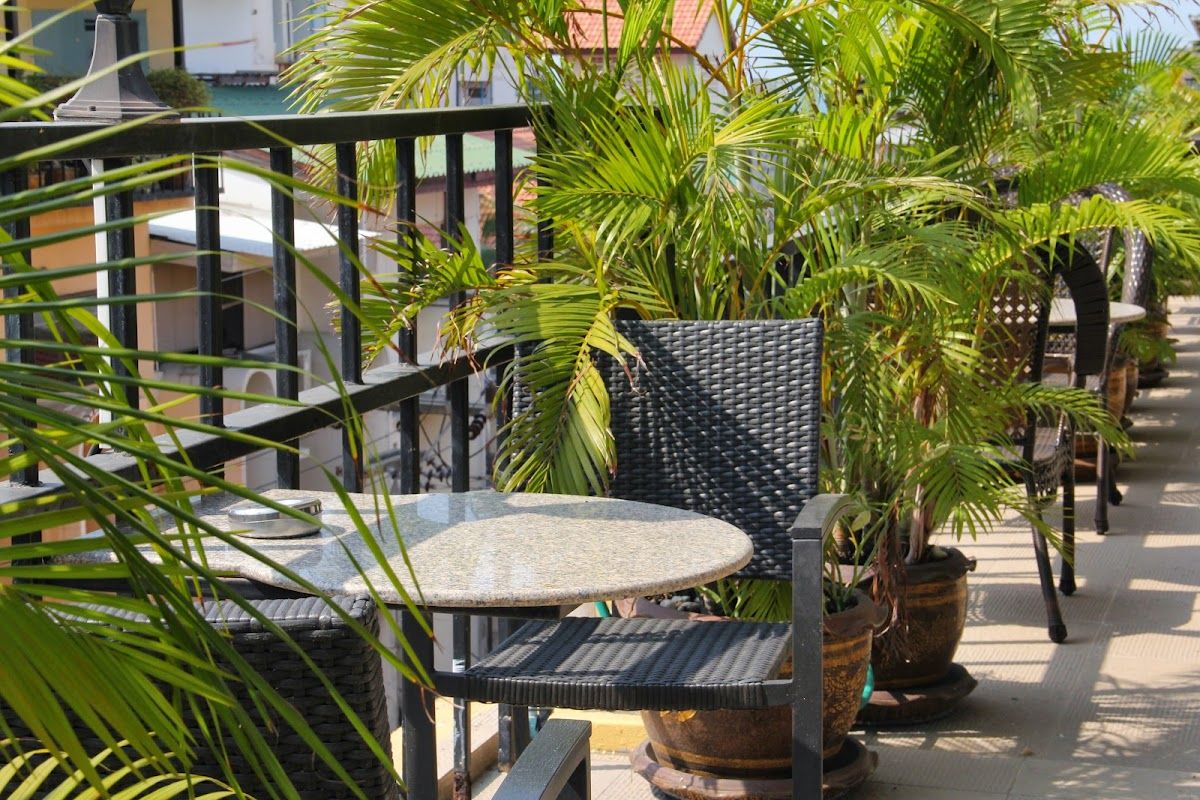 Ambiance Hotel exterior in Central Pattaya