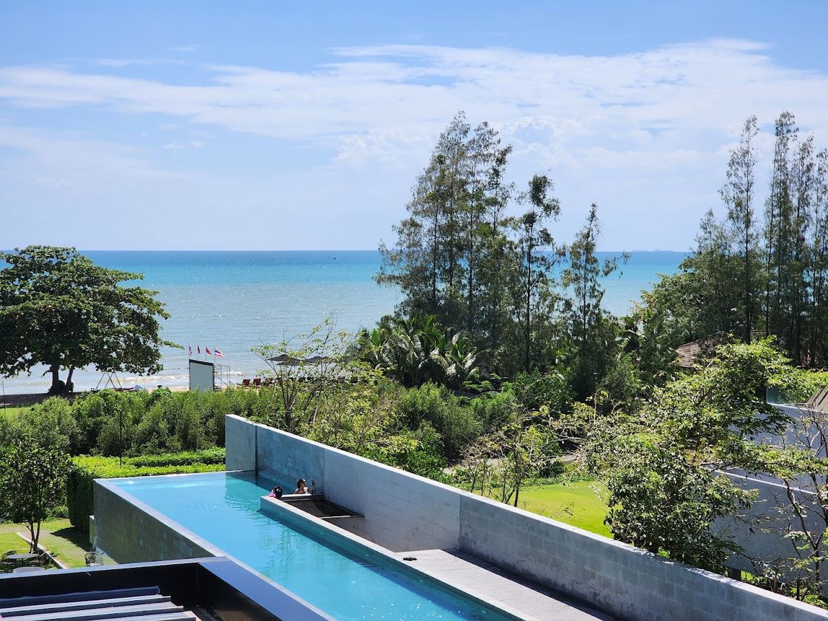 Ana Anan Resort and Villa Pattaya room interior in Bang Saray