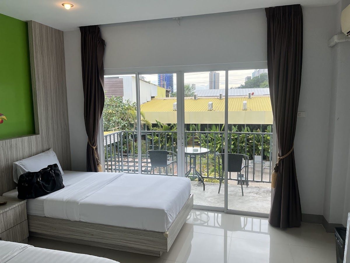 Anantara Pattaya Resort pool and grounds in North Pattaya
