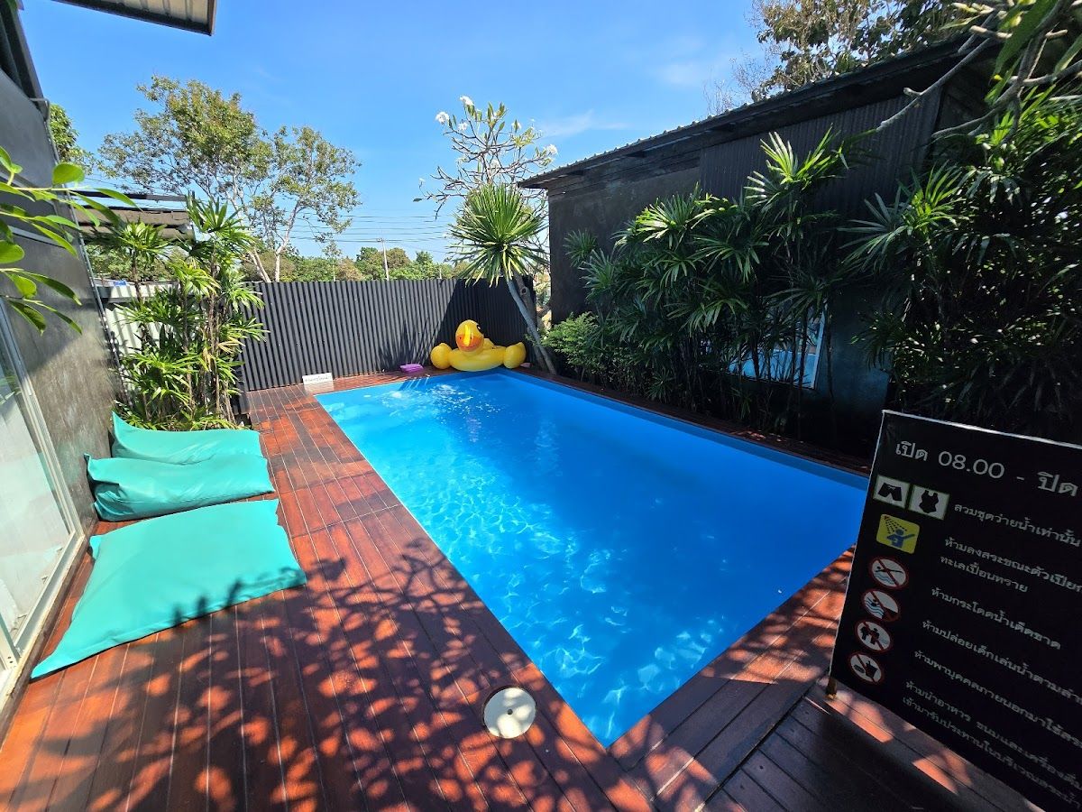 At Koh Larn Resort facilities in Naklua
