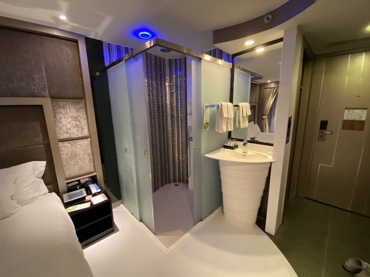 Azure Hotel Pattaya facilities in Central Pattaya
