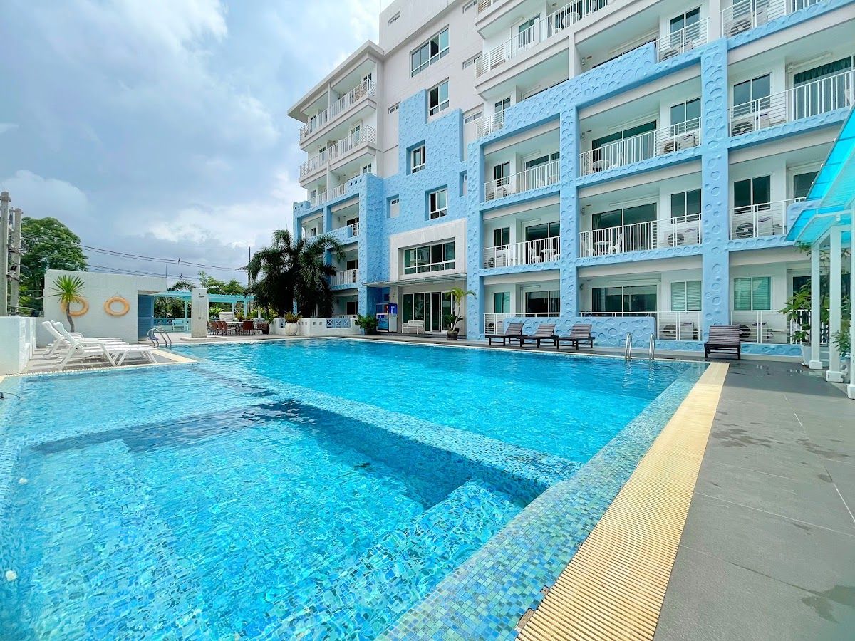Baan Pattaya Plus exterior in Wongamat Beach