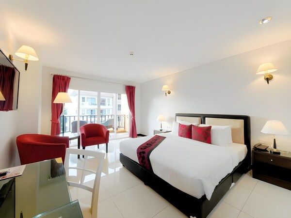 Blue Sky Hotel Pattaya facilities in Central Pattaya