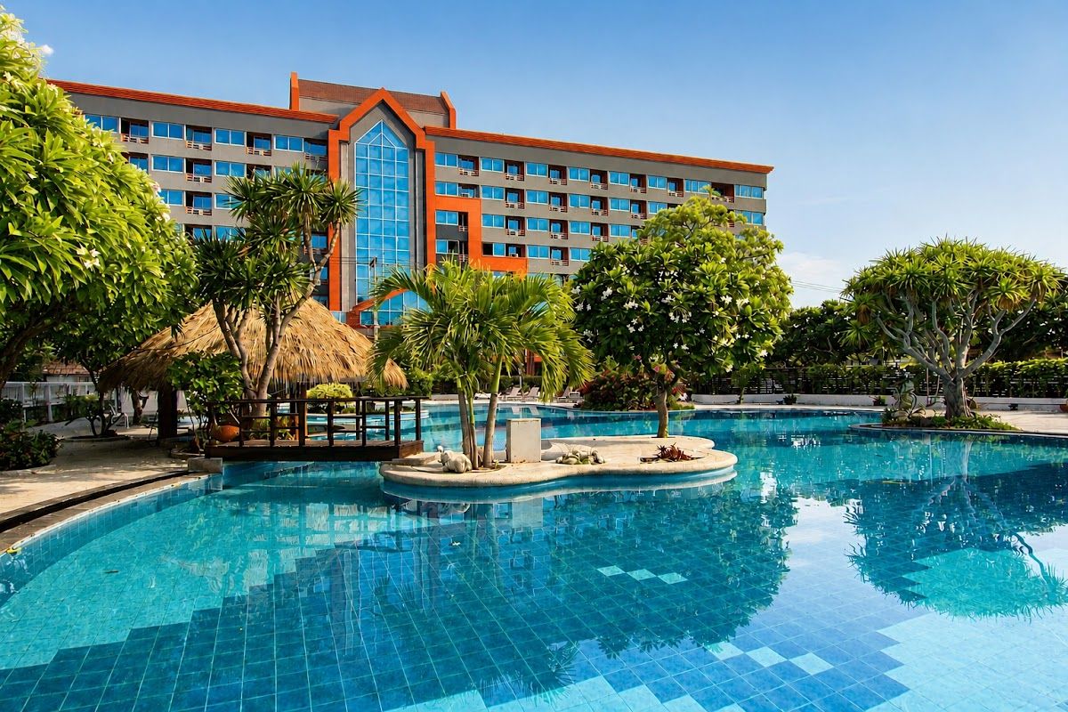 Coco Beach Hotel Jomtien Pattaya exterior in Jomtien Beach