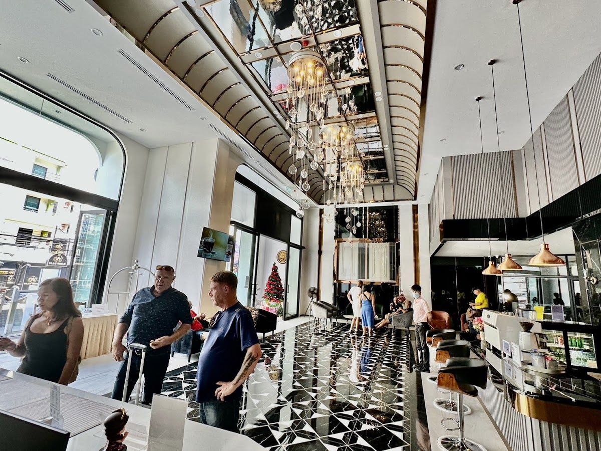 Debua Hotel Pattaya facilities in Central Pattaya