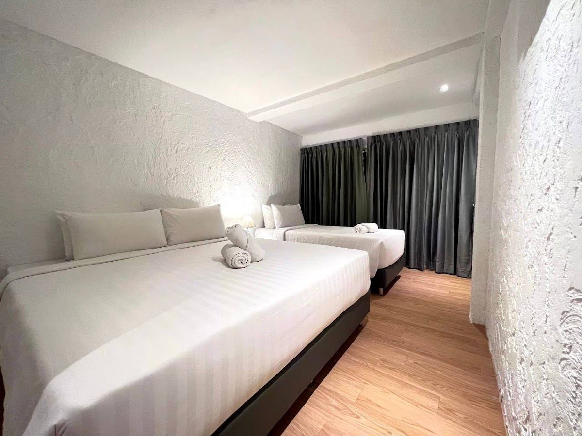 Dojo pool villa Beach resort Najomtien pool and grounds in Jomtien Beach