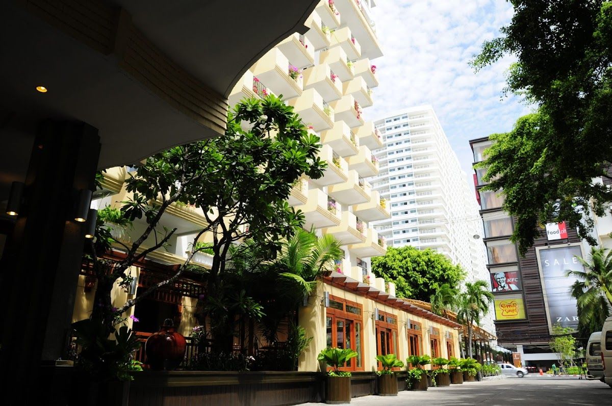 Golden Beach Hotel Pattaya exterior in Central Pattaya