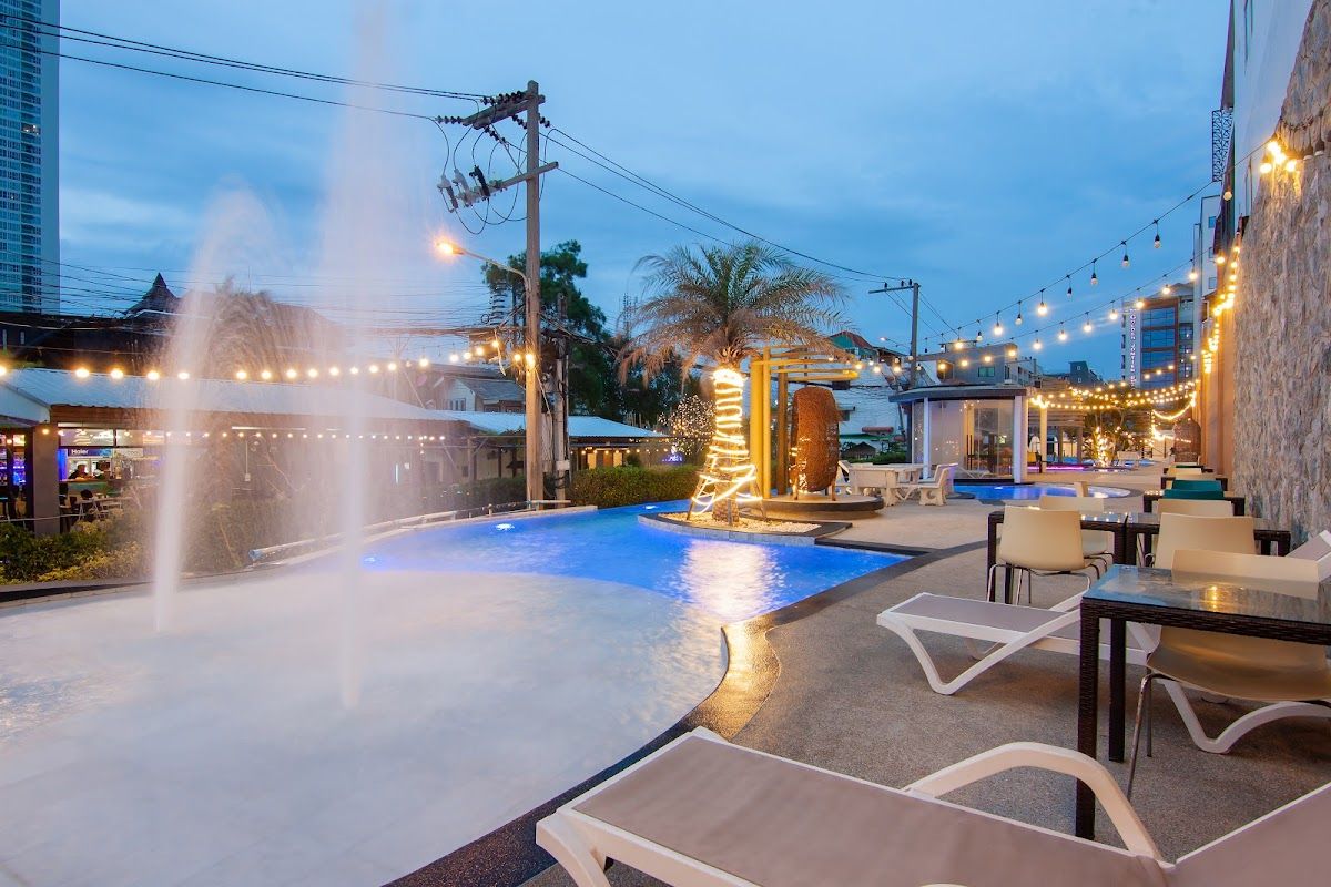 Golden Coast Hotel Jomtien exterior in Jomtien