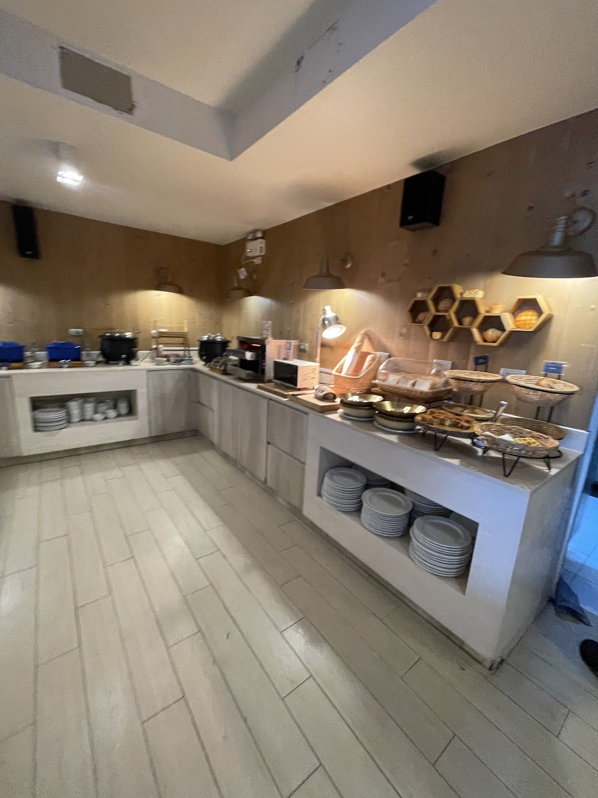 Golden Tulip Pattaya room interior in North Pattaya