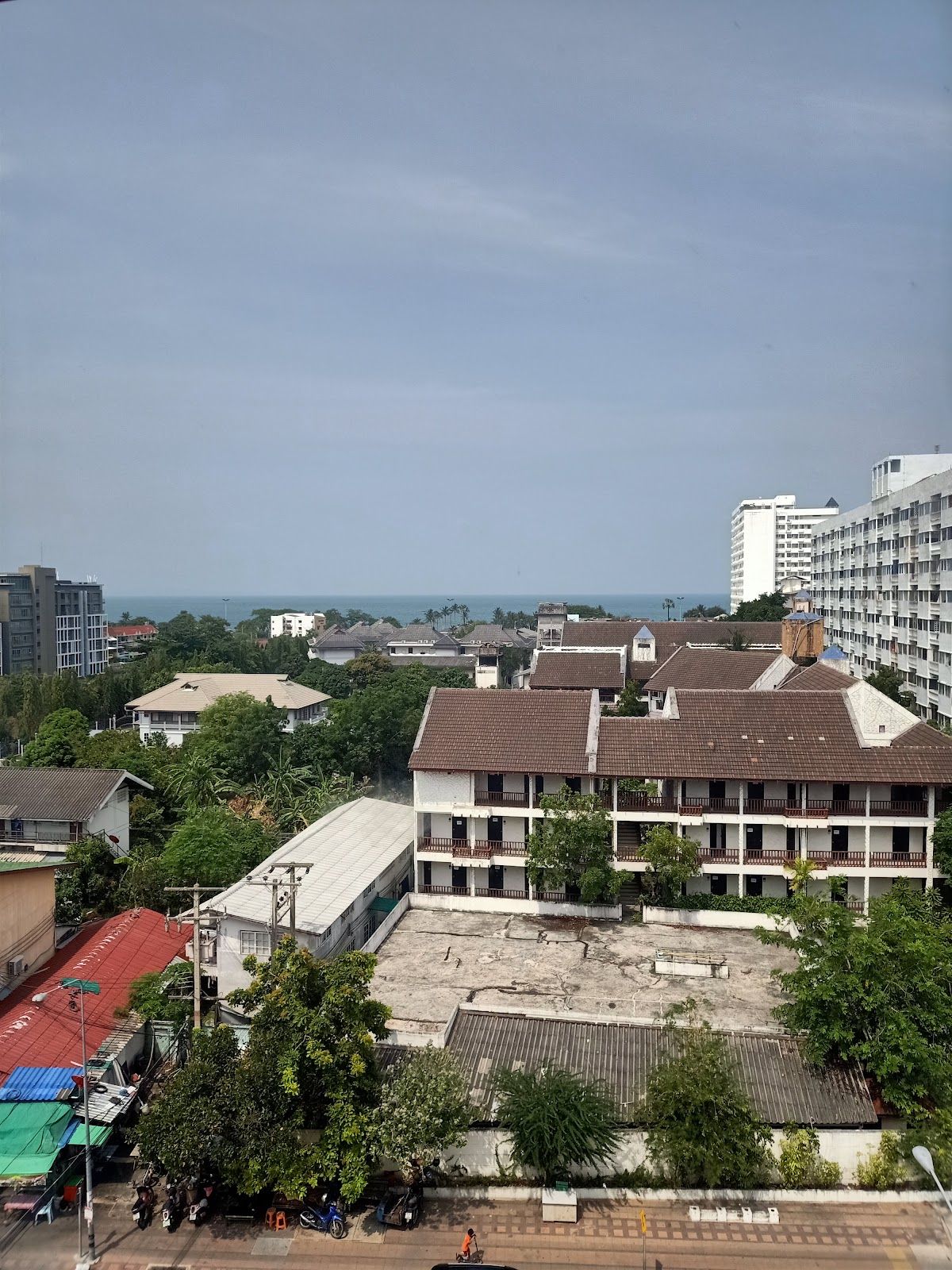 Grand Residence Hotel exterior in Jomtien Beach