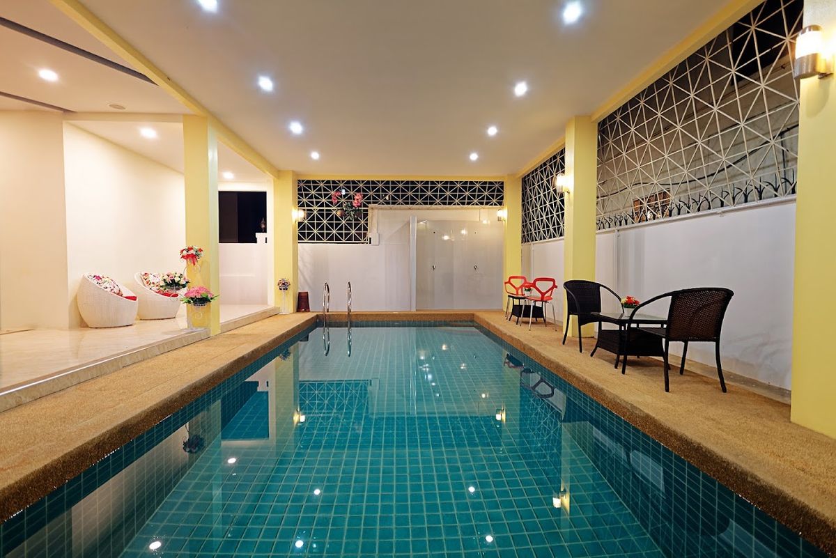 Happy Hostel Pattaya room interior in Walking Street