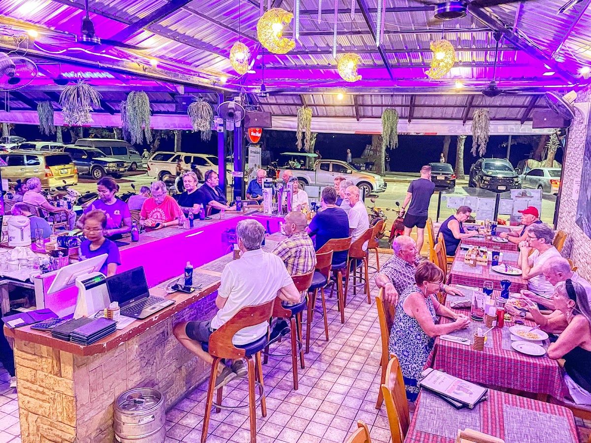 Happy Vikings - Hotel, Bar & Restaurant room interior in Jomtien Beach