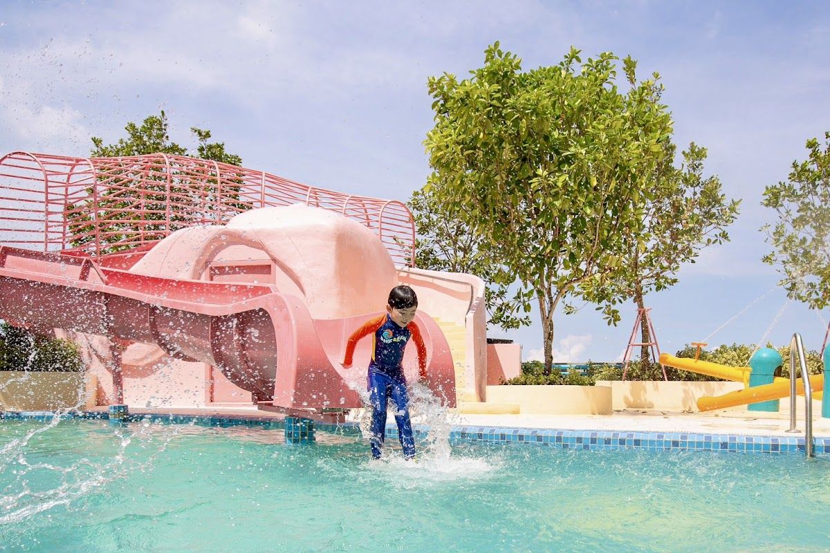 Holiday Inn Pattaya by IHG room interior in Central Pattaya