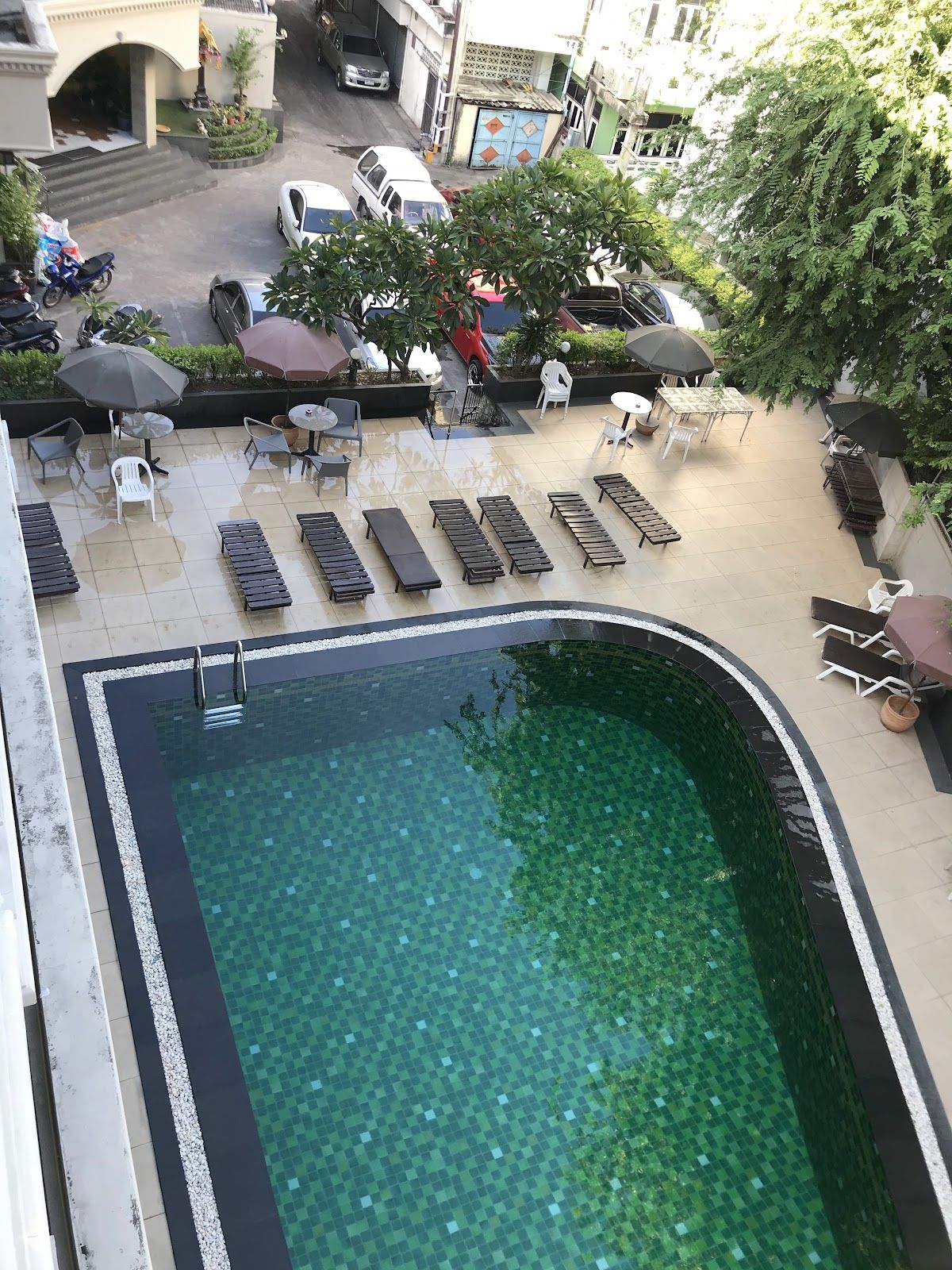 Honey Lodge Hotel room interior in Central Pattaya