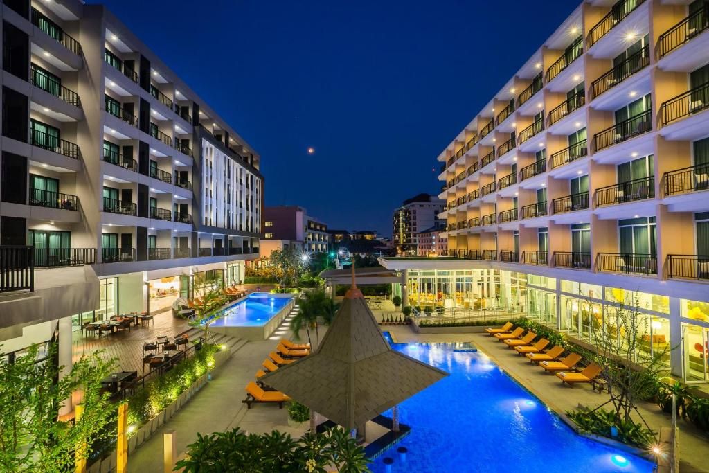 Hotel J Inspired exterior in Wongamat Beach