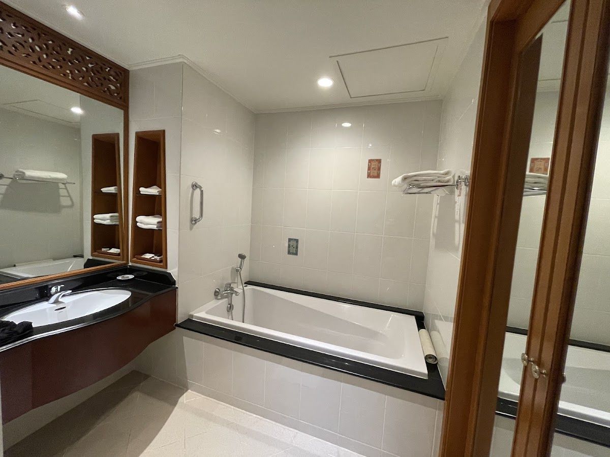 Imperial Boathouse Resort facilities in Naklua