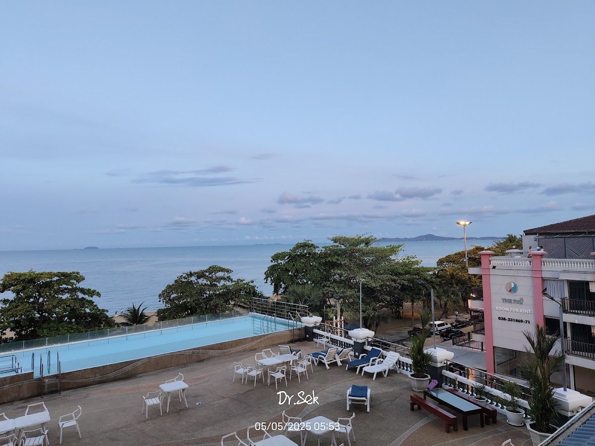 Jomtien Hisotel exterior in Jomtien Beach