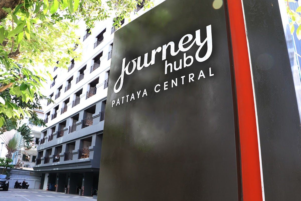 Journeyhub Pattaya Central exterior in Central Pattaya