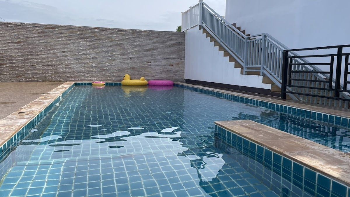 Koh Larn Riviera room interior in Naklua