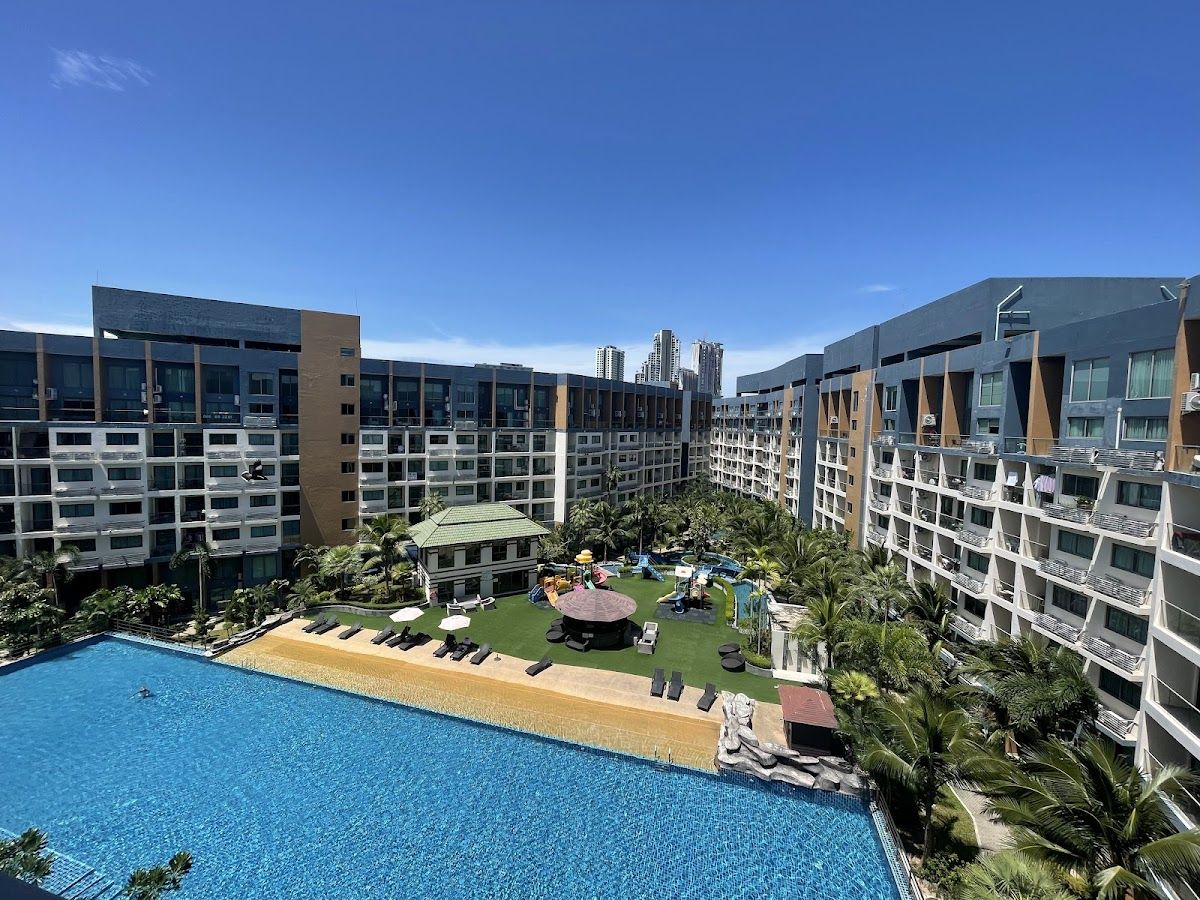 Laguna Beach Resort 1 exterior in Jomtien Beach