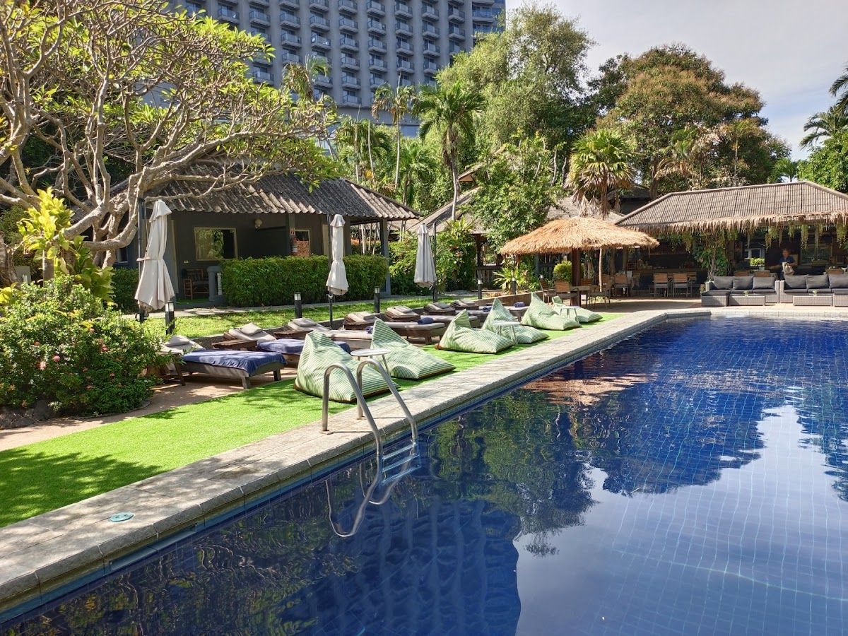 Let's Hyde Resort & Villas - Pool Cabanas room interior in Central Pattaya