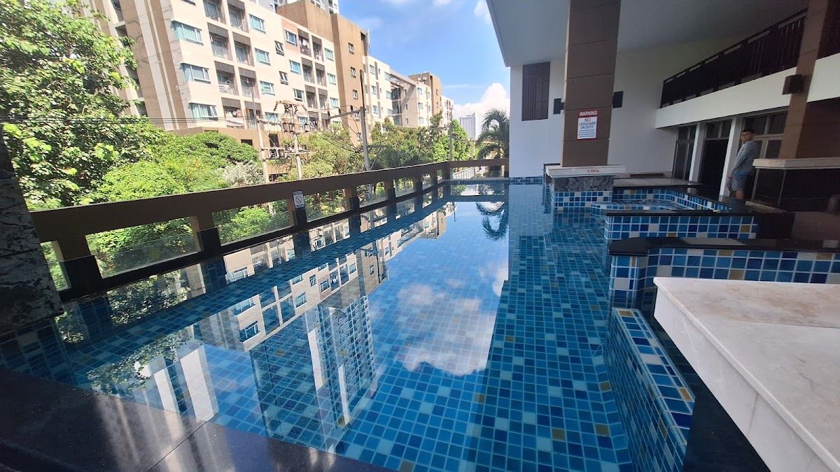 March Hotel Pattaya exterior in Central Pattaya