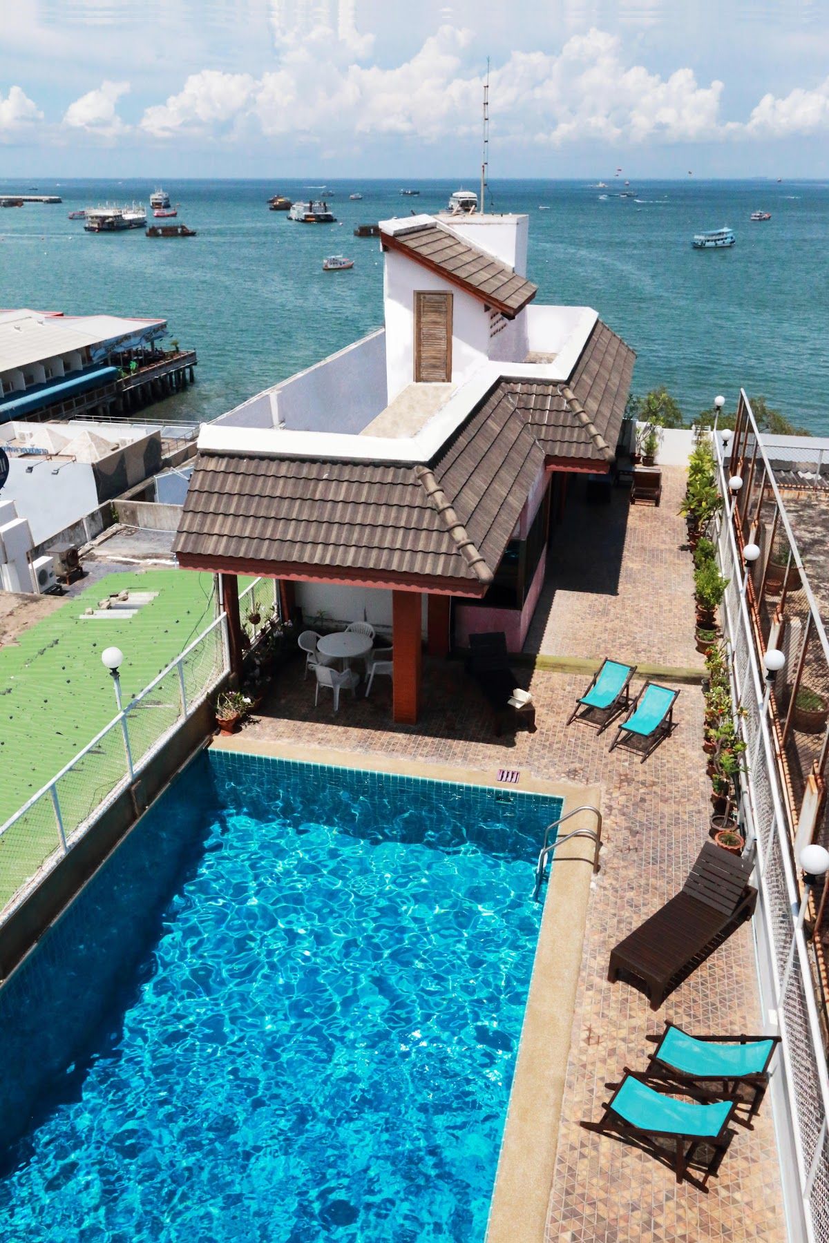 Mike Hotel Pattaya exterior in Central Pattaya
