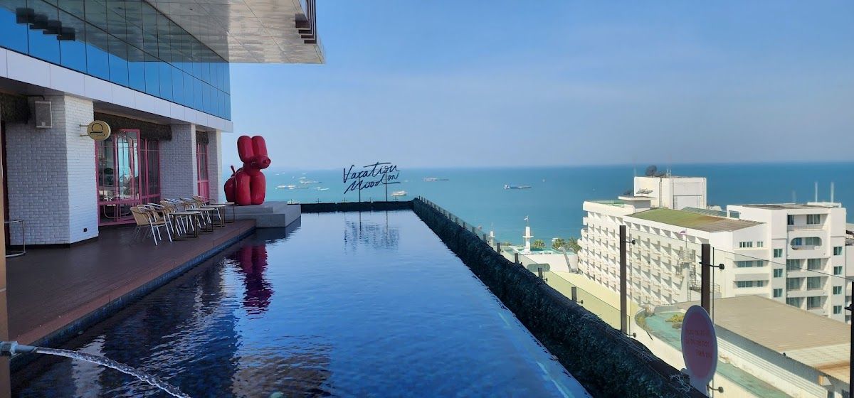 Mytt Hotel Pattaya room interior in Central Pattaya