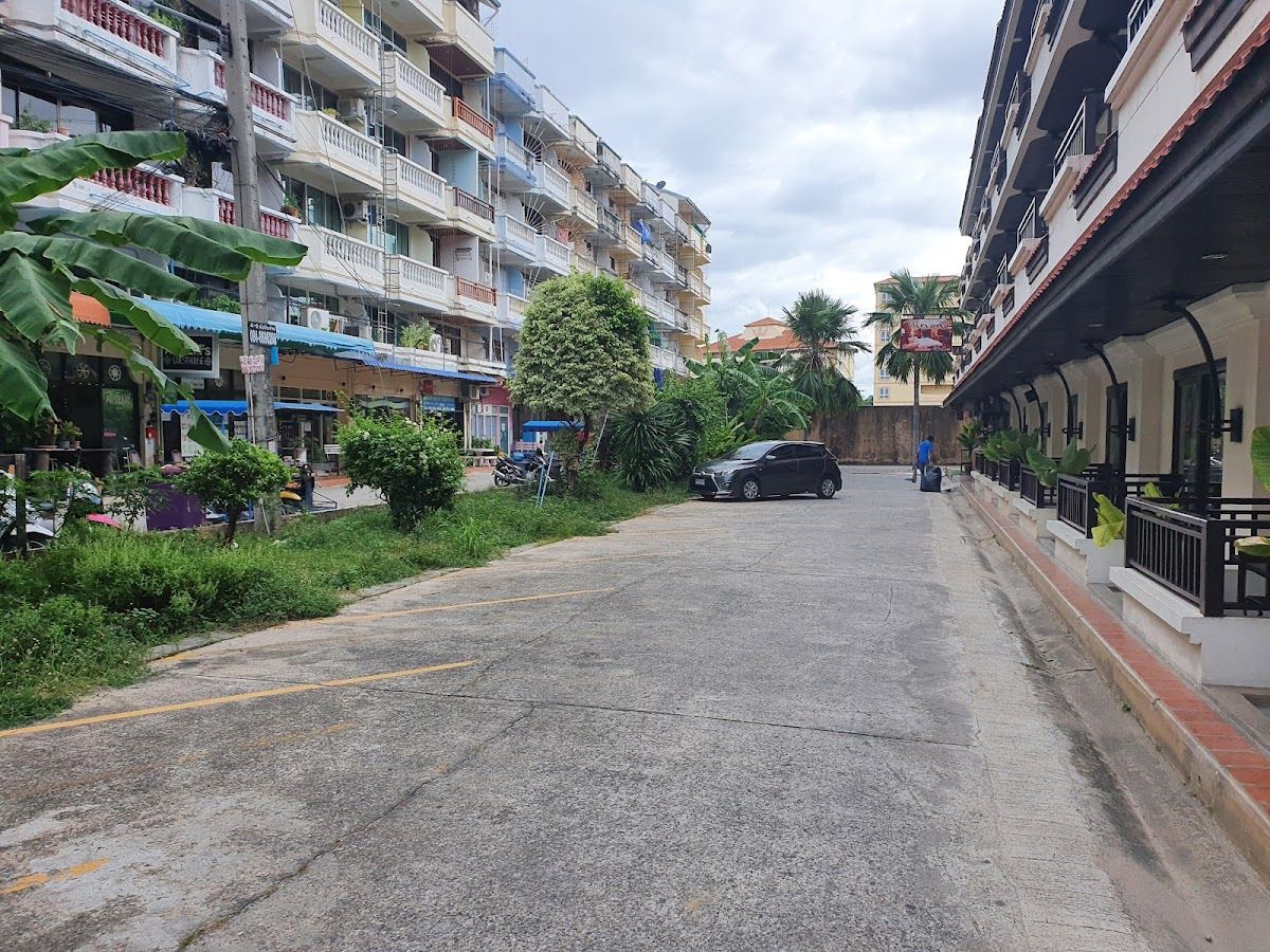 Nirvana Boutique Suites Hotel exterior in Jomtien Beach