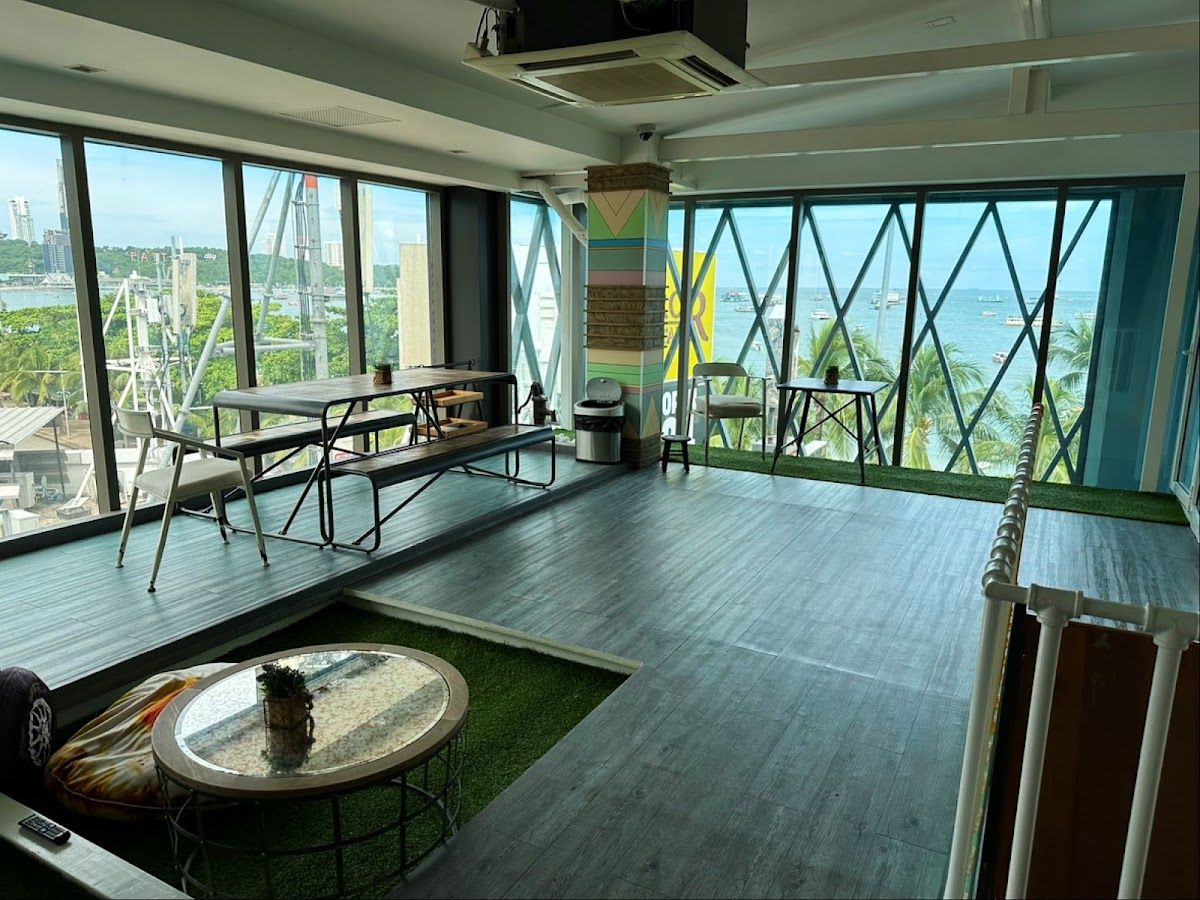 NONZE PATTAYA room interior in Central Pattaya