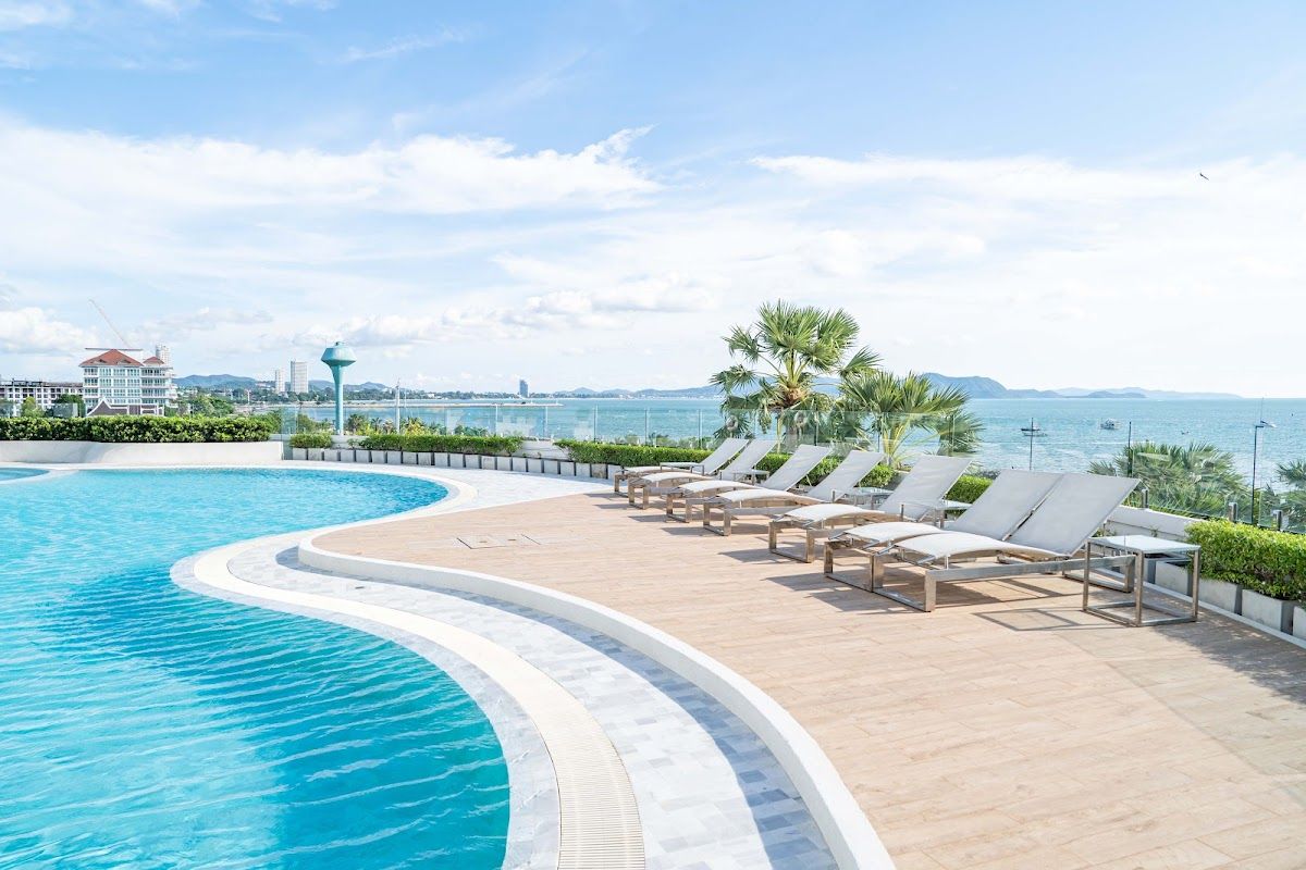 Ocean Marina Hotel Pattaya exterior in Jomtien